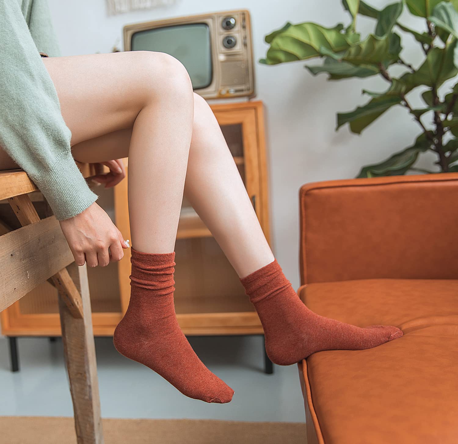 CHUNG Women Cotton Socks Crew Calf Multi-Color Solid for Students 5.5-9 Teenagers Juniors Seniors Young Lady Girls - Image 7